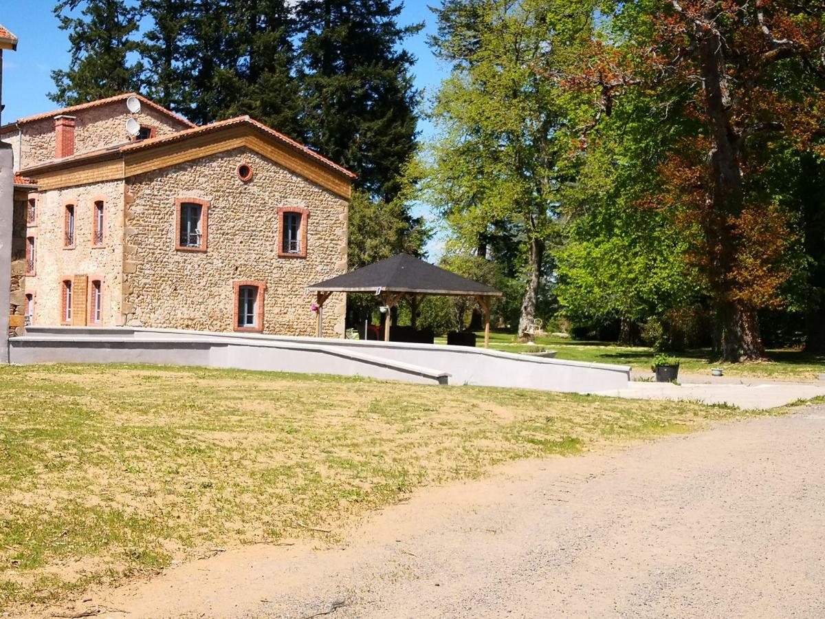 Les Chambres D'Hotes De La Frissonnette Auzelles Exterior foto