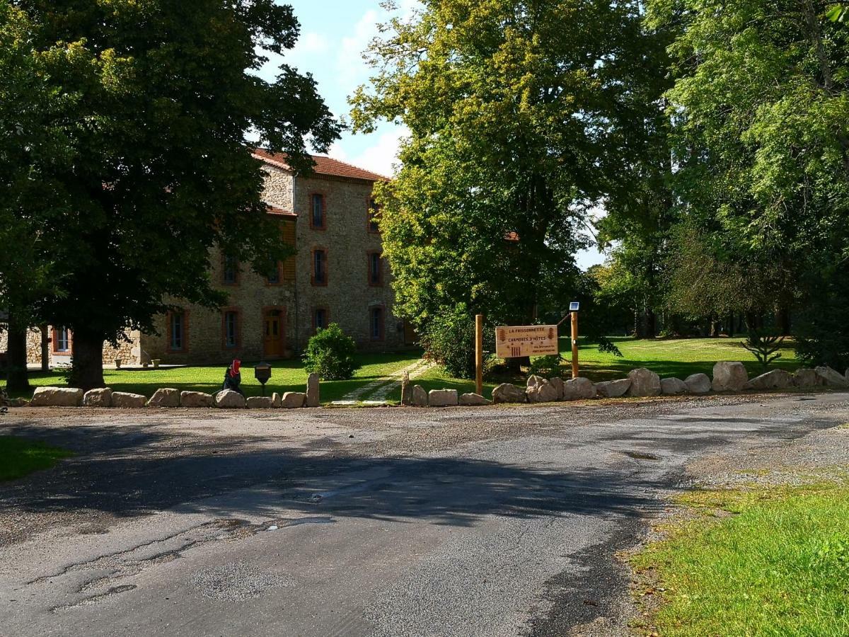 Les Chambres D'Hotes De La Frissonnette Auzelles Exterior foto
